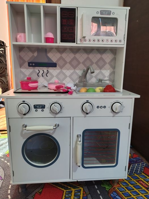 Bucătărie copii și accesorii !! Stare foarte buna!!