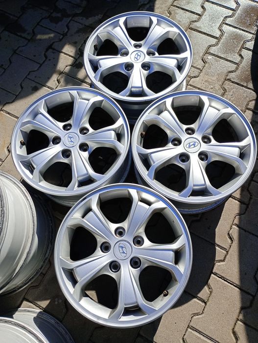 4 jante5x114,3 R16 originale Hyundai santa Fe  I30,I40,ix35,sonata,