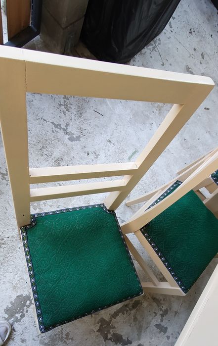 Masă din lemn extensibilă