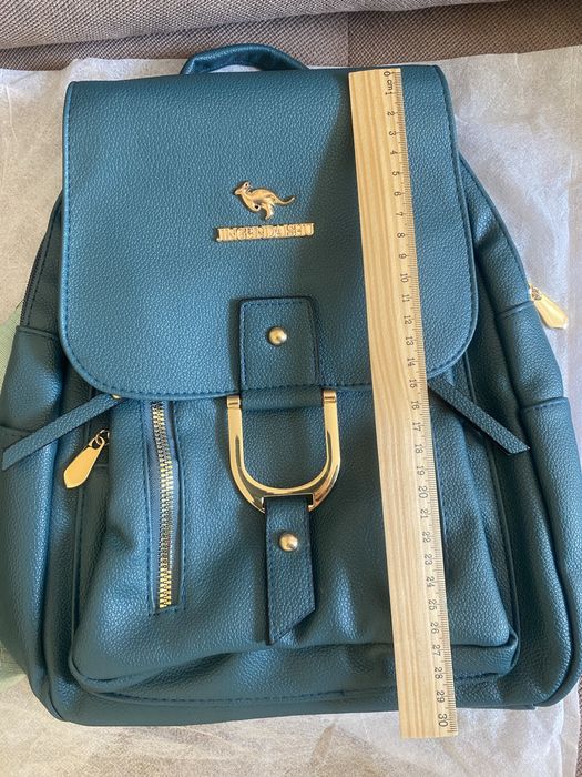 Нови раници с няколко прегради !