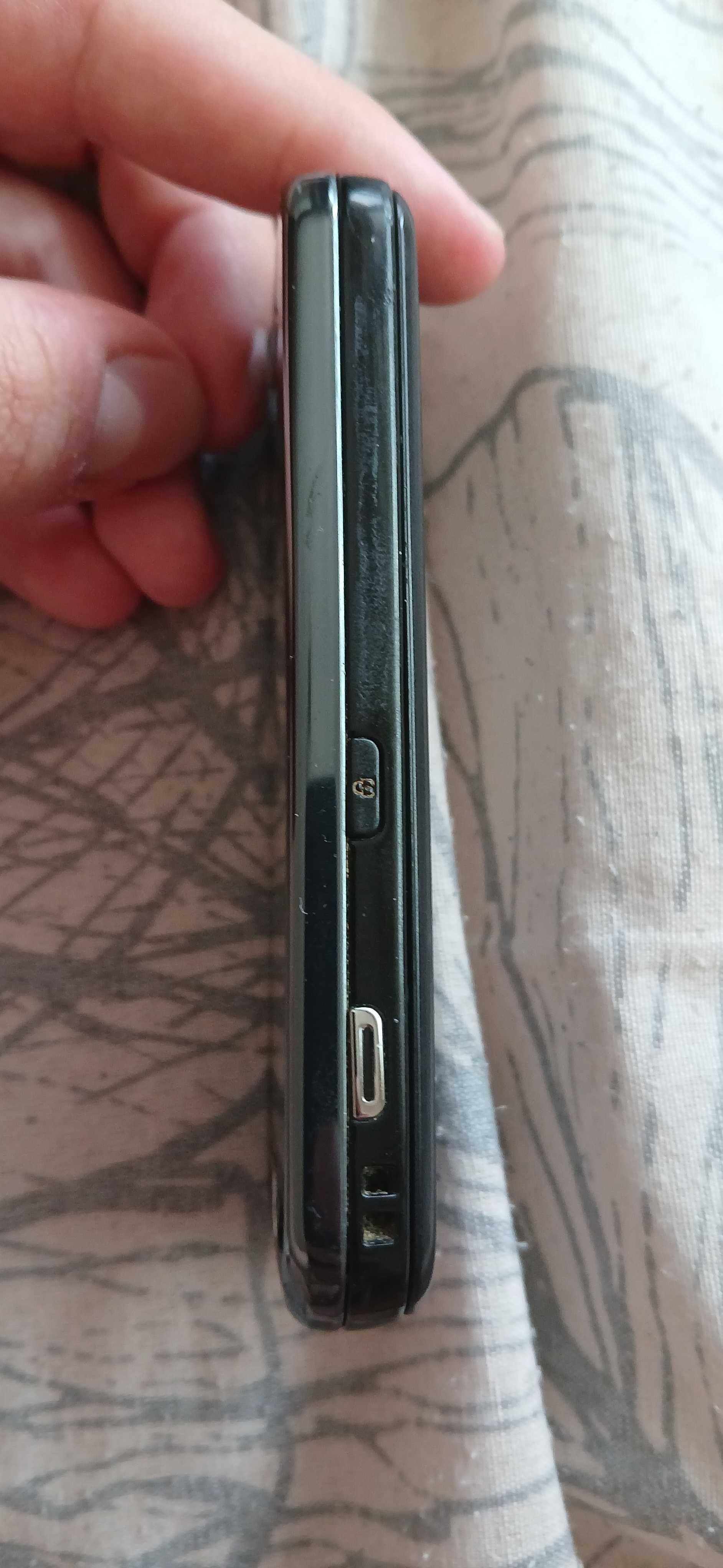 Samsung        .