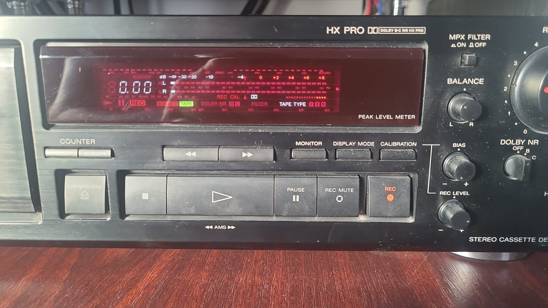 Sony cassette deckTC-K690