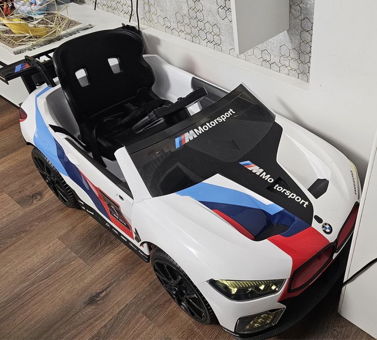 Машинка Бмв m8.