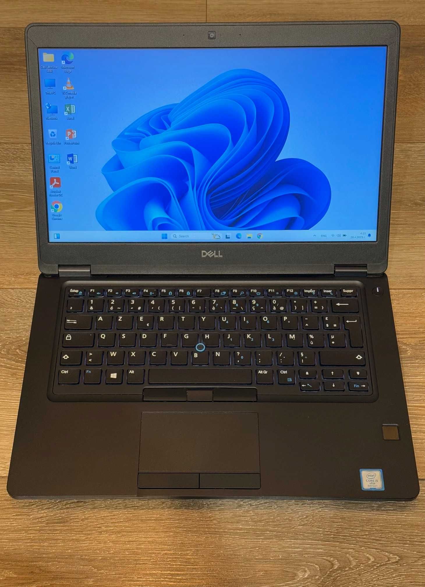 Dell Latitude 5490 отличен I5/8RAM/256SSD