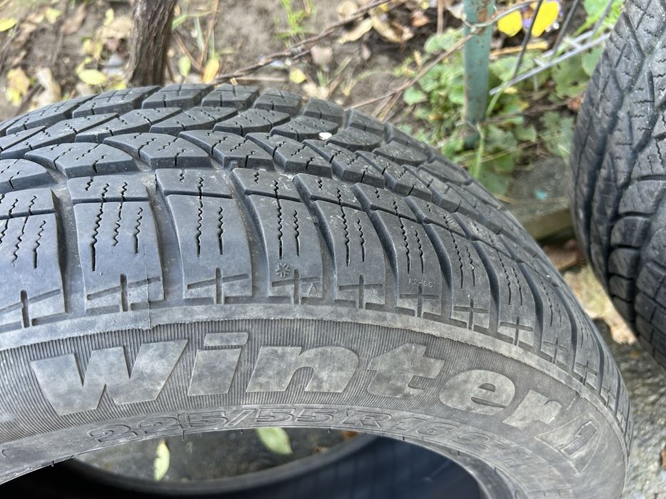 Anvelope iarna 225/55/16