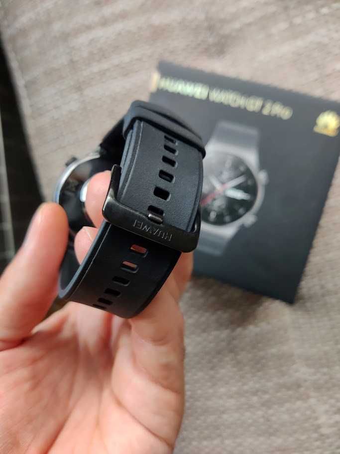 Смарт часовник Huawei Watch GT 2 Pro + оригинална кожена каишка