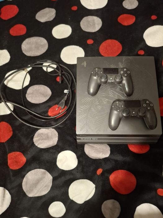 PlayStation 4 pro last of us edition