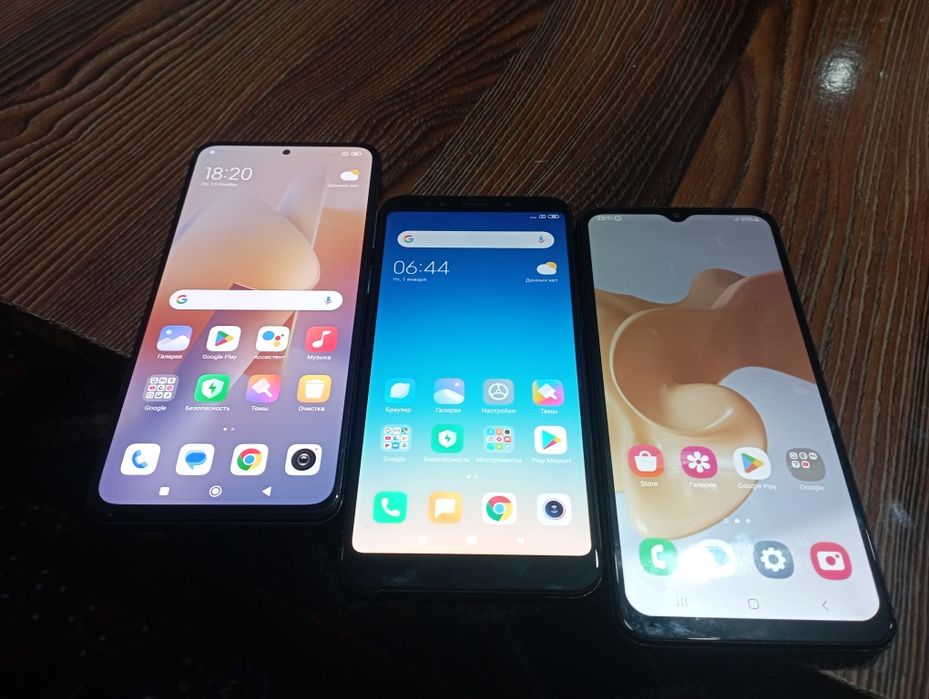 Redmi Samsung telefonlari sotiladi