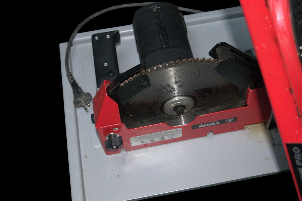 Ferăstrău Circular de Banc Stayer SC 250W PRO