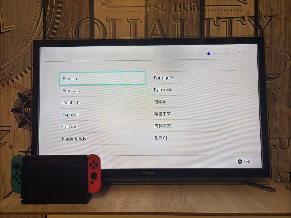 Nintendo Switch + Legend Of Zelda: BOTW