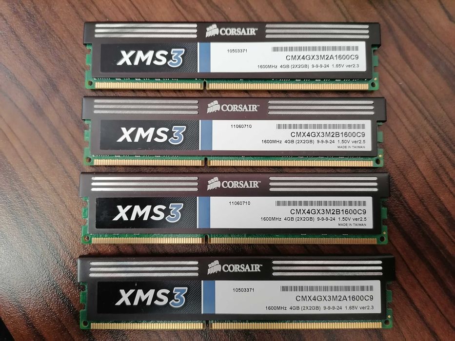 Рам памет Corsair XMS3 Kit 4X2GB DDR3 1600MHZ
