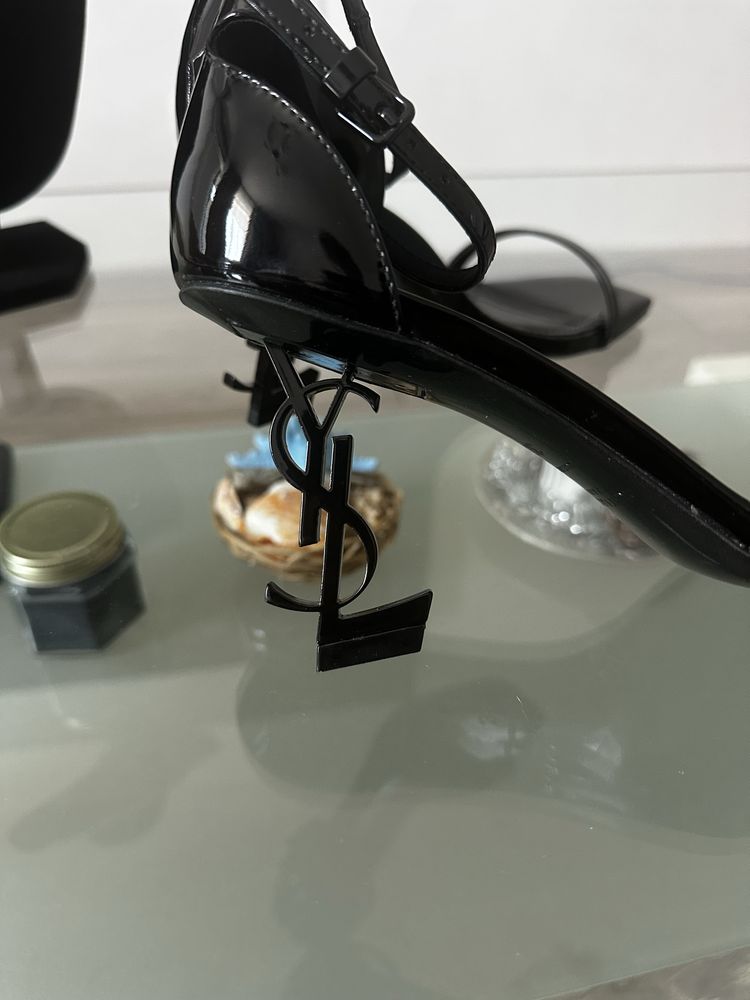 Tocuri YSL Negre 36