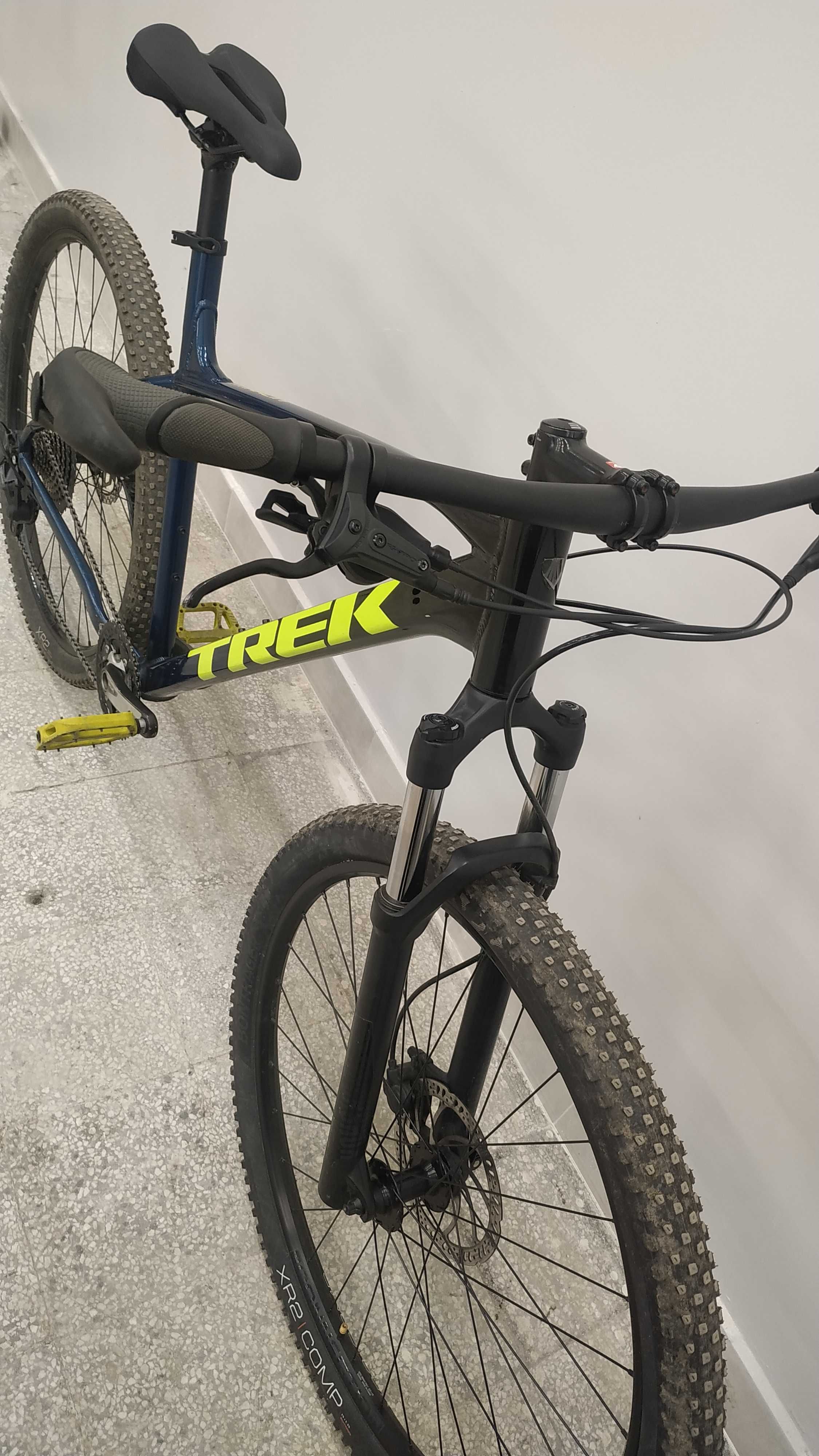 29" TREK MARLIN , 2х11ск. Deore ХТ  ,  Rock Shox , XL размеp