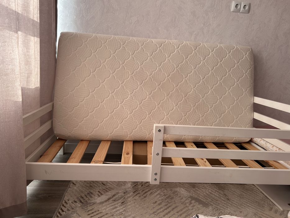 Детская кровать.