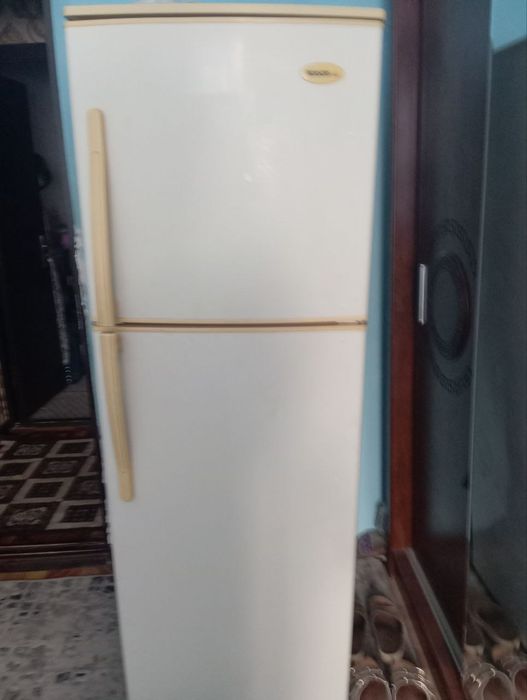 Продаётся холодильник