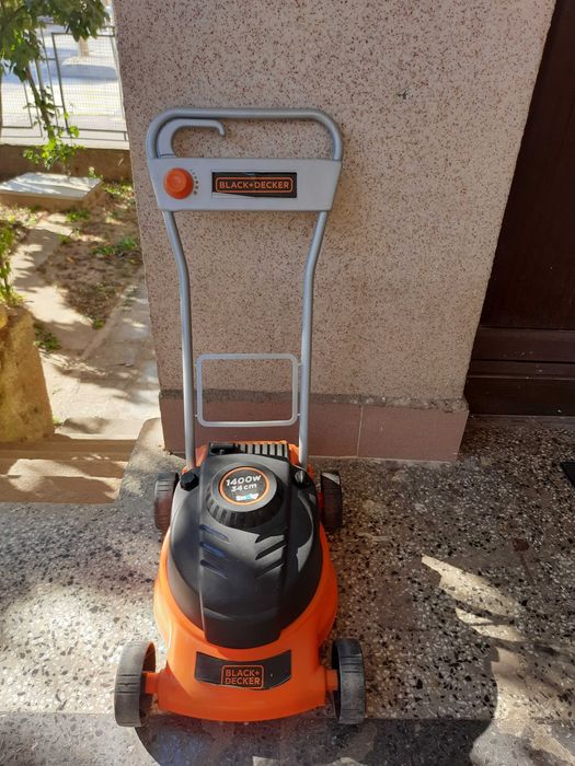 Детска косачка Black and decker
