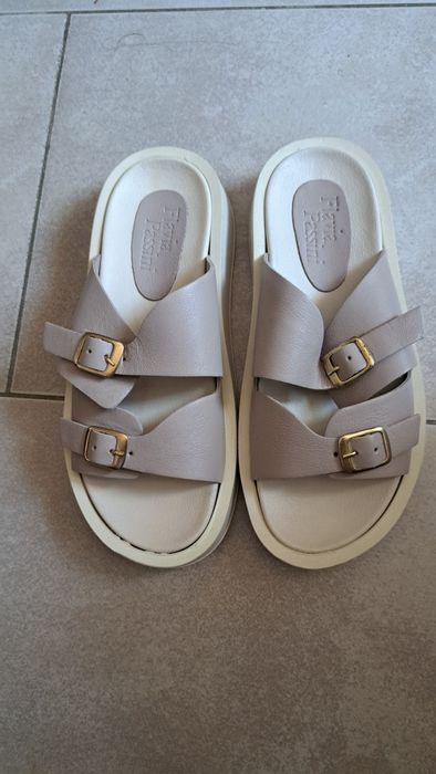 Saboti din piele pentru dama