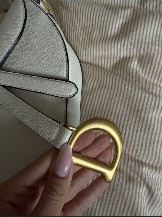 Dior чанта/безупречна
