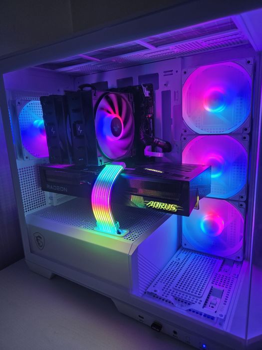 RX 9070 XT GIGABYTE AORUS ( garanție eMag )