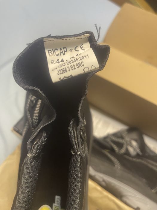 Bocanci iarna echipament de lucru