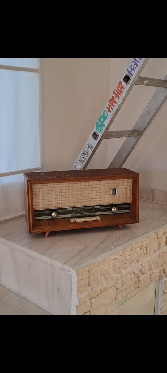 Radio vechi pe lămpi , Electronica .