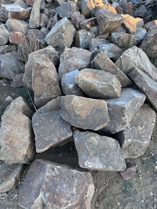 Piatra pentru cascade si iazuri! urgent!