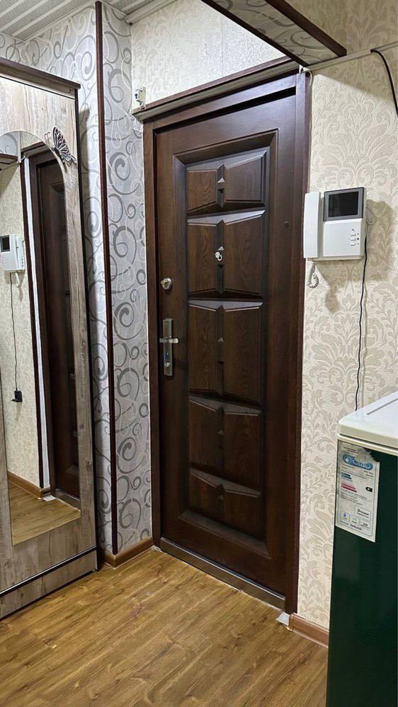 Срочно здаеться квартира в аренду чирчике в 1 Микрорайоне