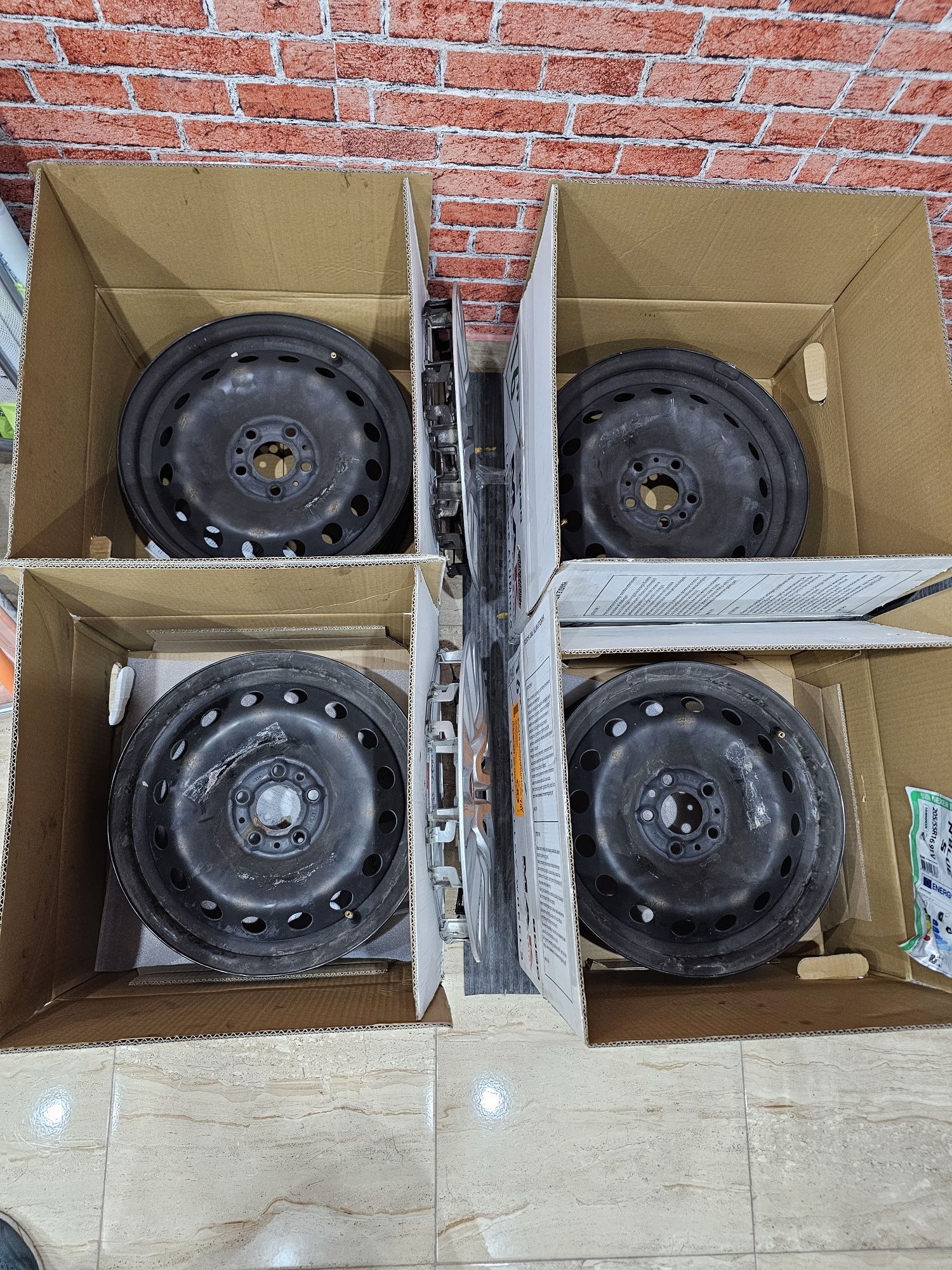 Vand jante tabla r15