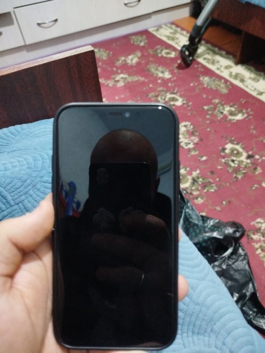 Iphone 11 black 64 gb
