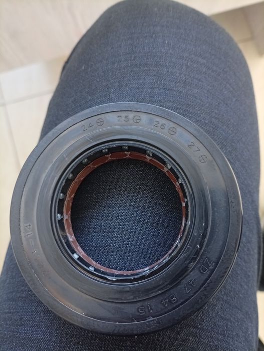 Резиновый пластик
Резиновый пластиковый уплотнитель 47×84

Резиновый п