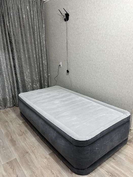 Продам матрас надувной