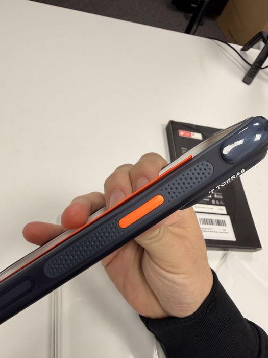 Torras O Stand Case - Air iPhone 17 Pro Max / кейс