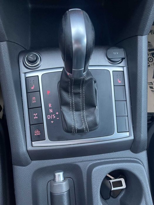 Volkswagen Amarok an 2016 / 2.0 / 4Motion/pret 16.300€