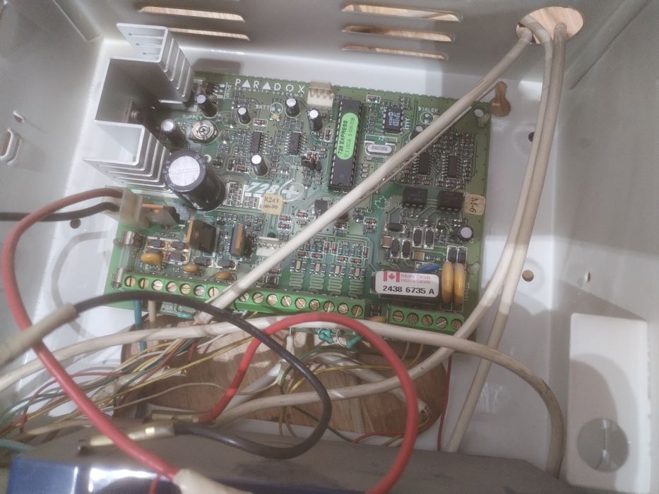 Centra alarma paradox