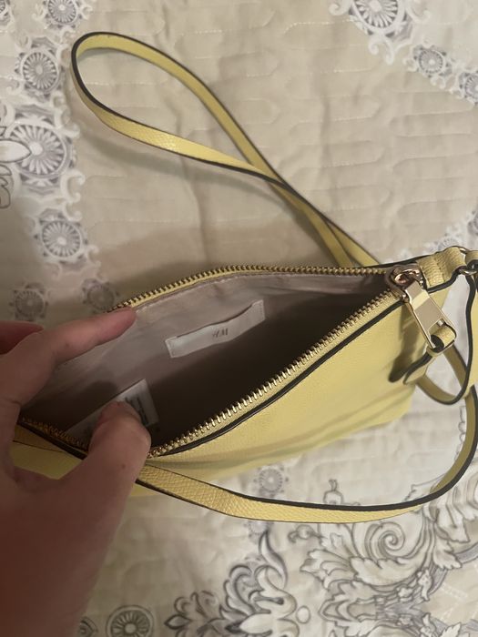 Продам сумочку простую