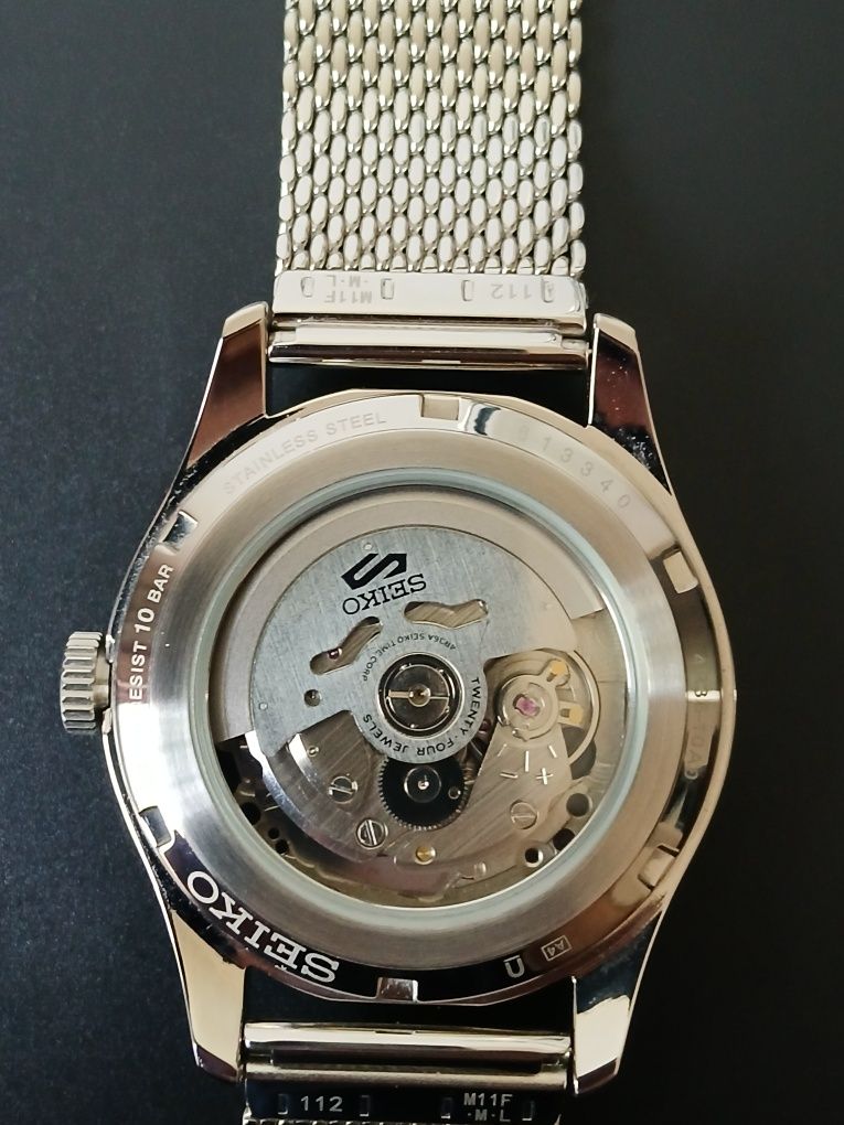 Часовник Seiko 5