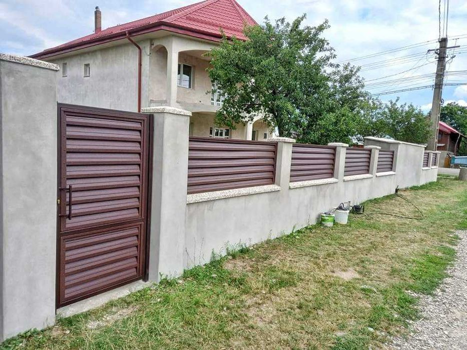 Garduri si porti din panou stil jaluzele, sipca metalica, plasa si BCA