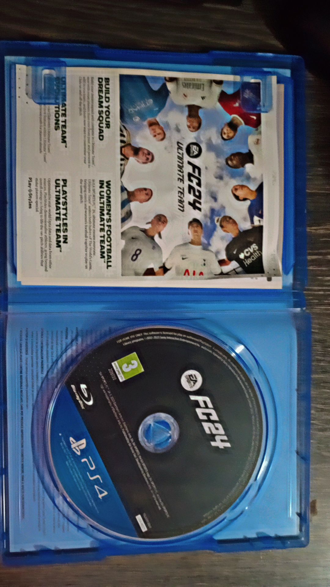 Vând joc FC 24 pentru PS 4 SLIM ,NORMAL,PRO.