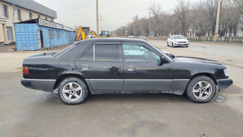 Мерседес 124 Е класс