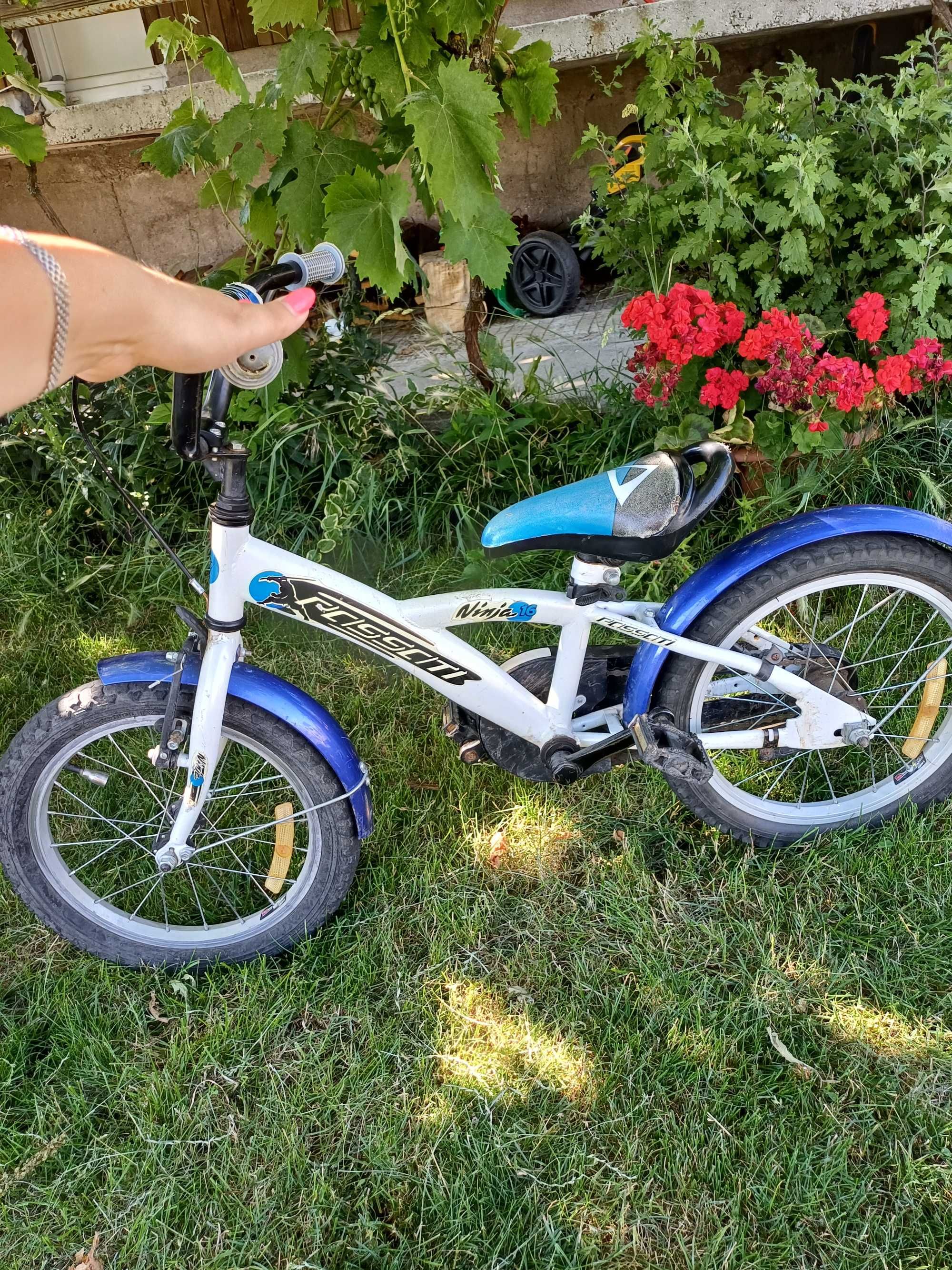 Продавам детско колело