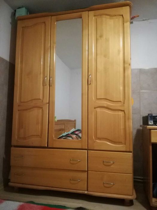 Спален комплект масив