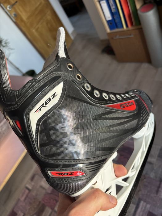 patine hochei  hockey CCM RBZ  44.5 nu Bauer Easton RBK