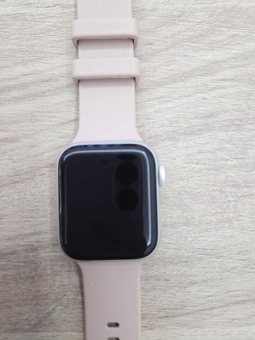 Смарт часовник APPLE WATCH SE2