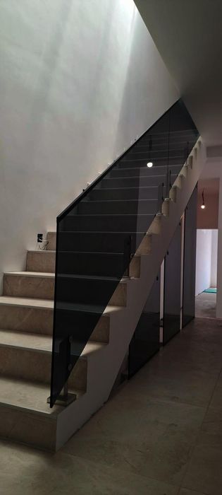 Balustrade din sticla,cabine de dus