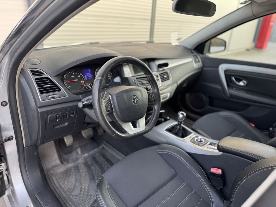 Renault Laguna 2.0 dci 130 cp  2012 E5 Stare perfecta