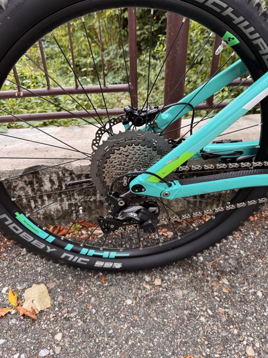 Bicicleta Full Suspension electrică Cube