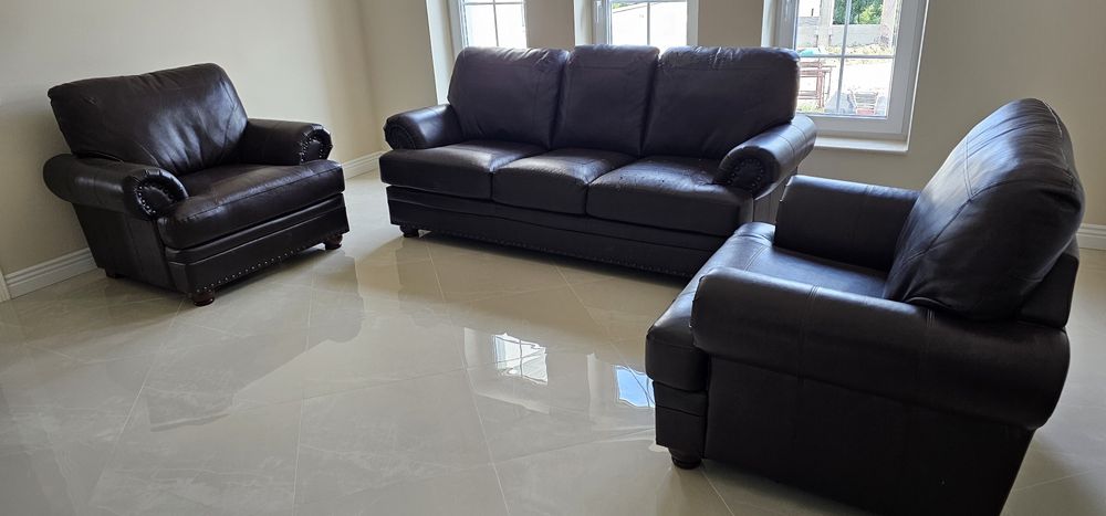 Vând set 3 piese: o canapea și 2 fotolii MOBEXPERT