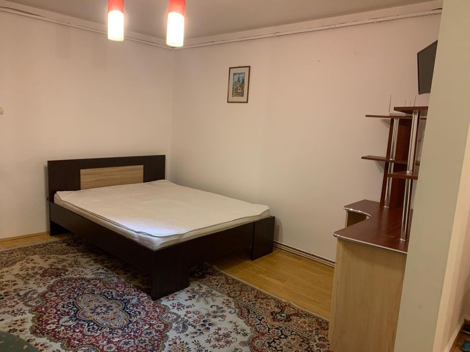 Garsoniera in Aleea Carpati de inchiriat sau vanzare