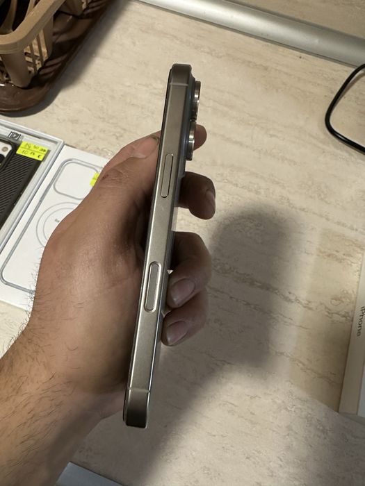 Iphone 16 Pro Natural Titanium 100% battery