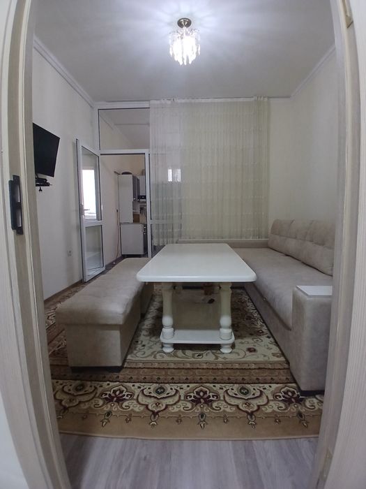 Продаётся 2 х комнатная квартира на 2 этаже. Массив Карасу